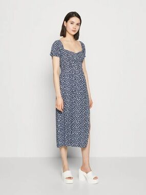 Hollister | NWOT Ruched Waist Midi Dress